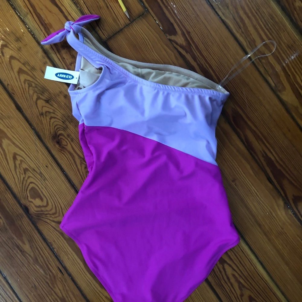 NWT One shoulder one piece swimsuit XS